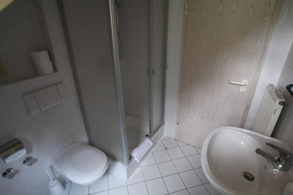 Hotel Garni Am Schaefersberg Niedernhausen Extérieur photo