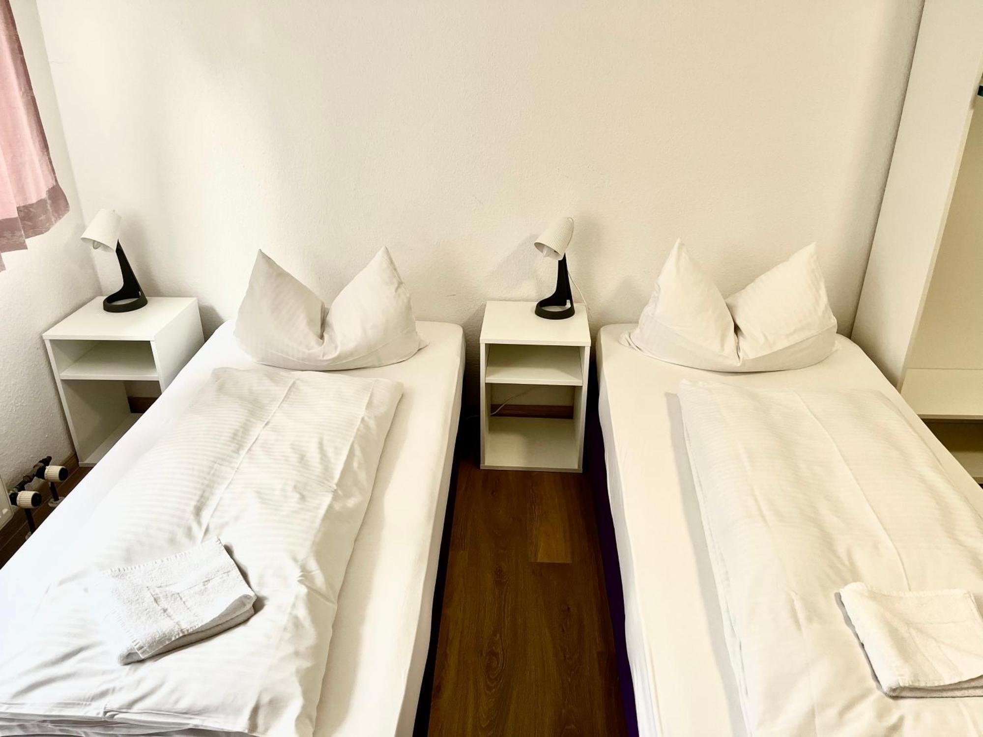 Hotel Garni Am Schaefersberg Niedernhausen Extérieur photo
