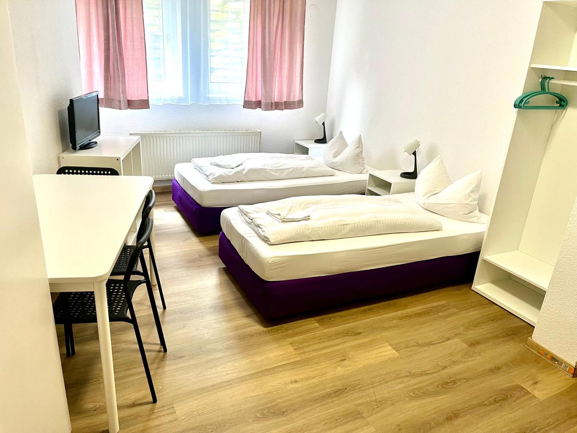 Hotel Garni Am Schaefersberg Niedernhausen Extérieur photo